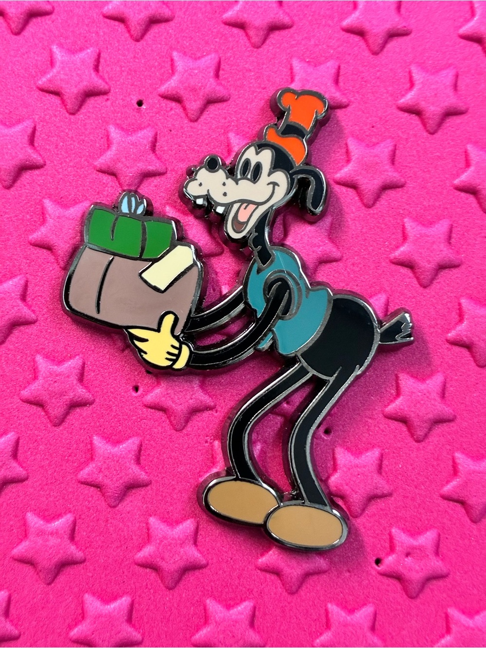 Disney Vintage 2003 Dippy the Goof Pin LE 1500